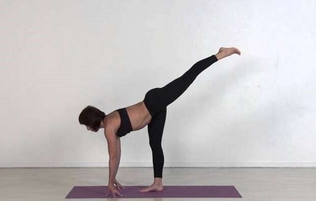 Yoga untuk pencegahan arthrosis sendi lutut